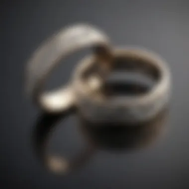 Comparison of platinum and gold wedding bands